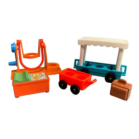 Vintage Fisher-Price Little People Zoo Gazebo, Tram Jump Rope Train Set - Picture 8 of 14